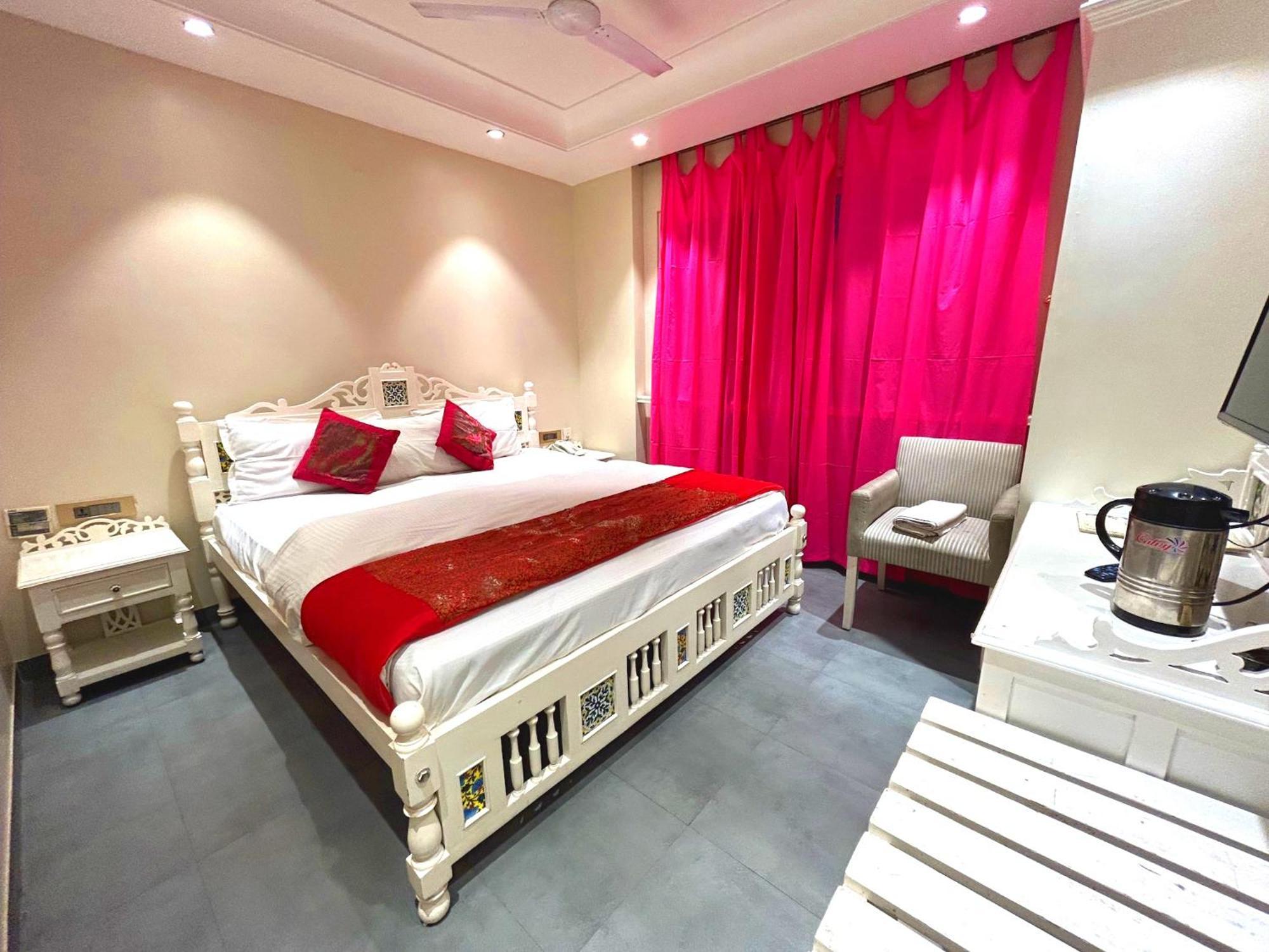The Pinky Villa - Heritage Boutique Suites New Delhi Eksteriør billede