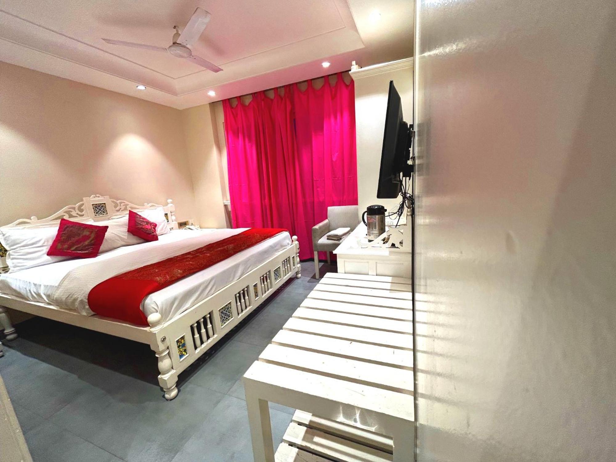 The Pinky Villa - Heritage Boutique Suites New Delhi Eksteriør billede